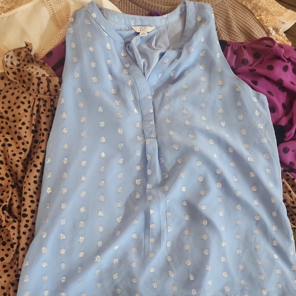 Women's Mixed Color Tops Collection - Picture 2 of 7